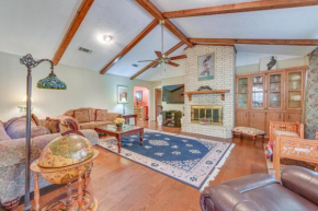 Baton Rouge Retreat with Private Patio!